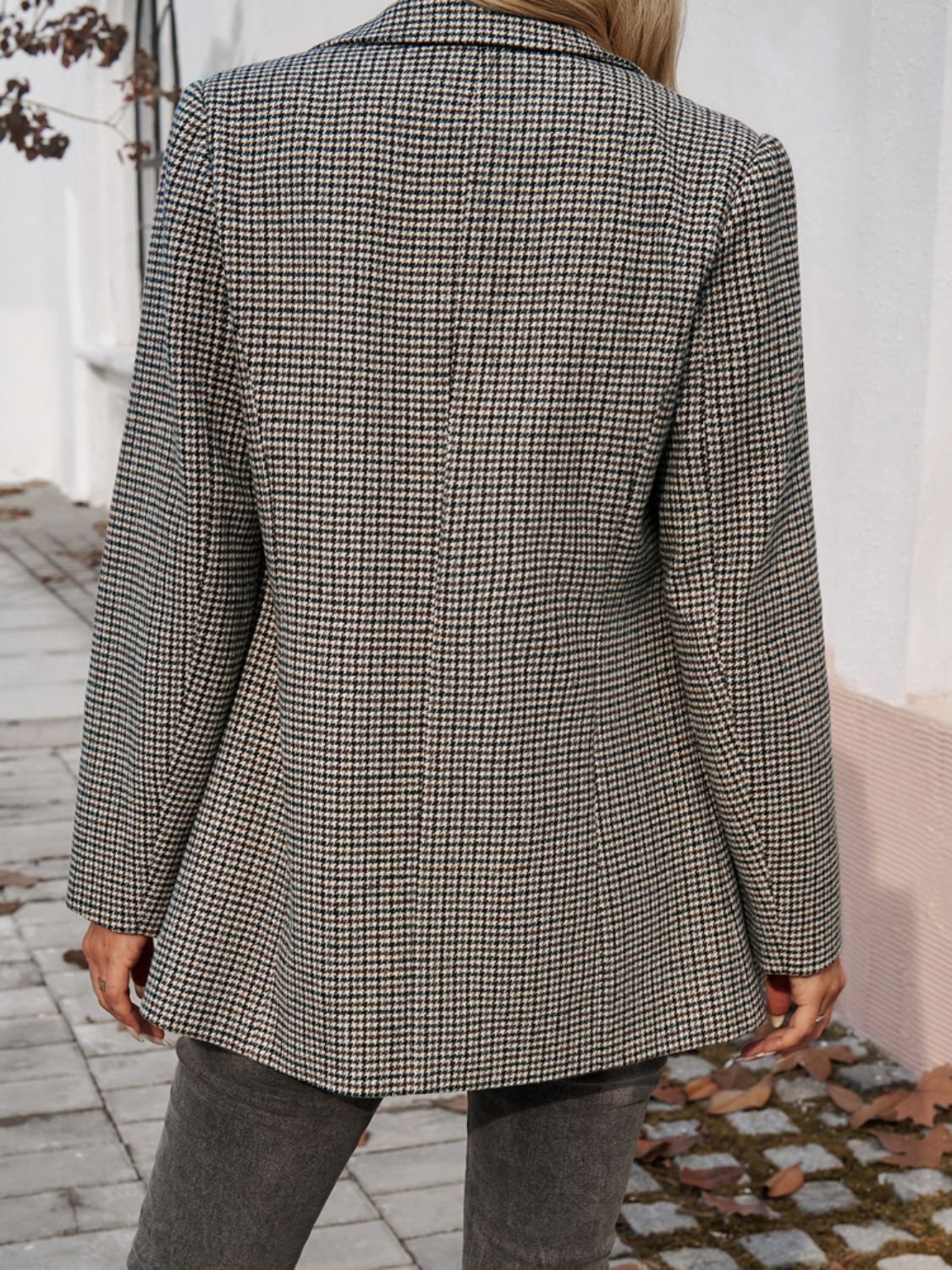 Devine Pocketed Houndstooth Long Sleeve Blazer